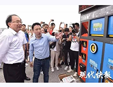 德瀾仕智能垃圾箱驚艷亮相無錫市垃圾分類啟動(dòng)儀式！